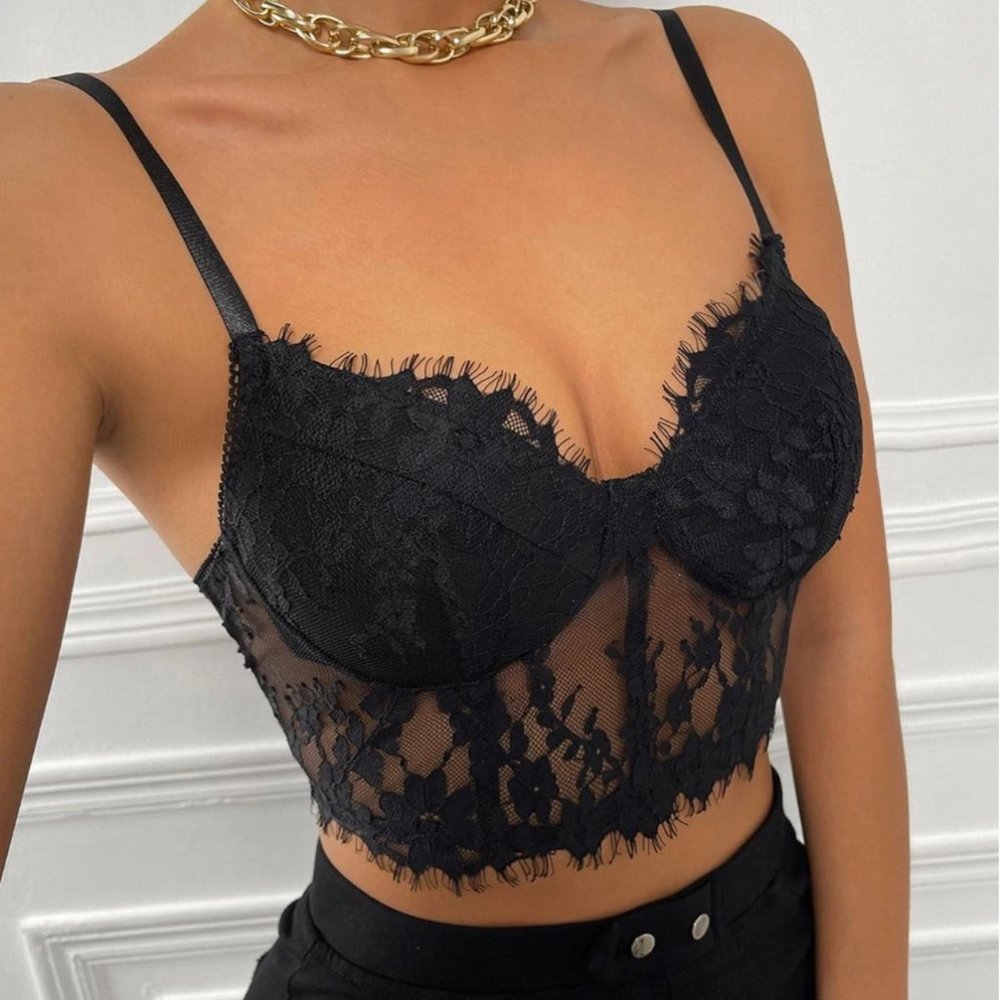 NWOT Lace Bustier Crop Cami Top